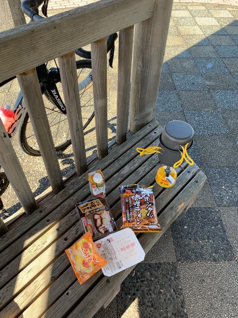 二度目のアウトドア飯は自転車で