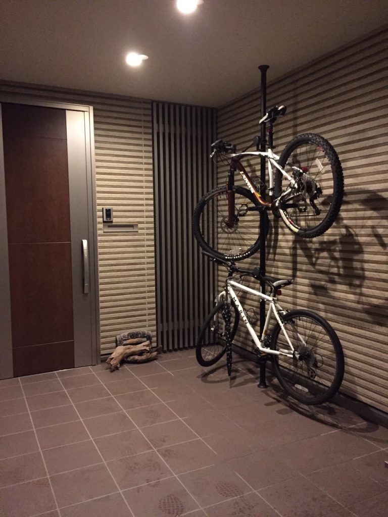 ロードバイク 自転車 の保管場所 富山市の注文住宅 Zeh